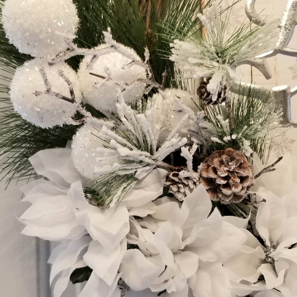 Winter Wreath - Picture 2 of 7